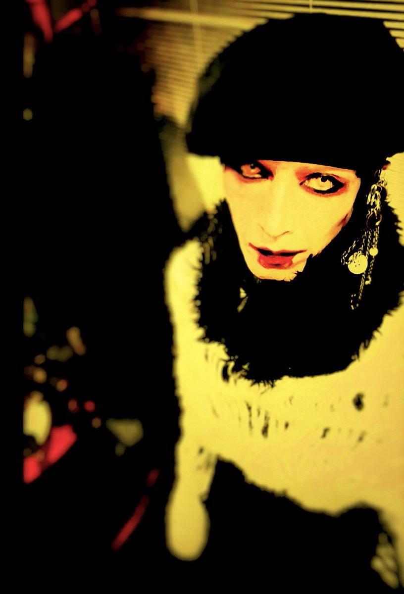 眞呼 (@maco_nightlight) / Posts / X