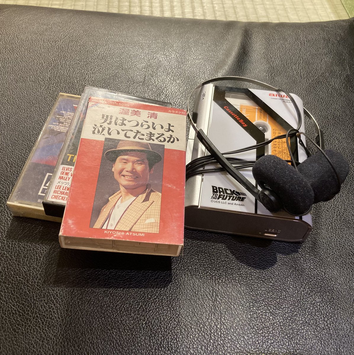 BTTFのラジカセを買って 近所の中古屋で古いカセットを聴いた