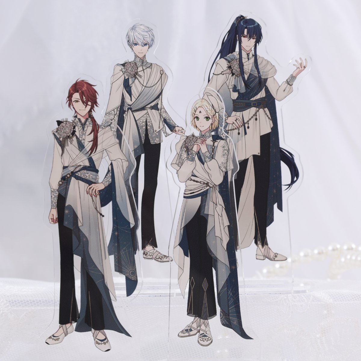 6th Anniversary Store】 後半期間に登場する、 等身アクリルスタンド