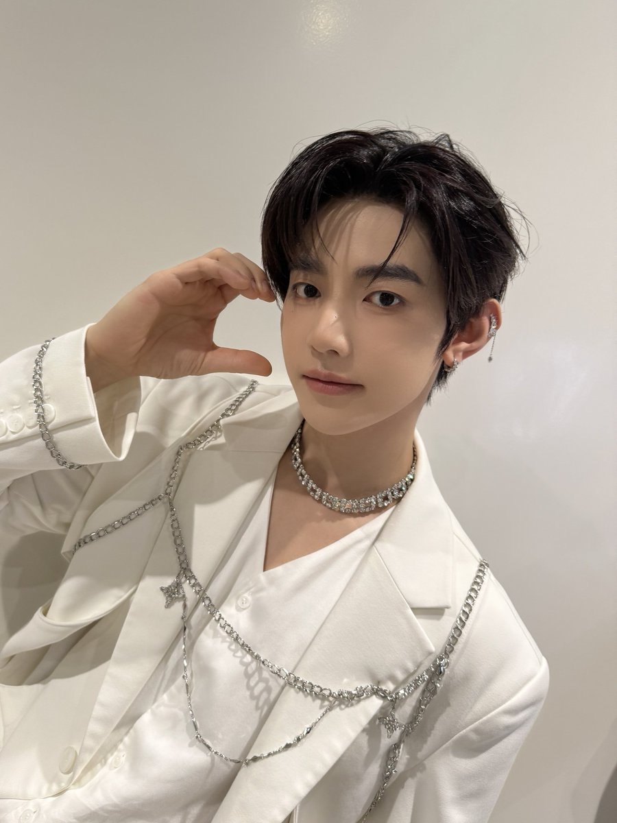 _𝗭𝗘𝗥𝗢𝗙𝗢𝗖𝗨𝗦 日本テレビ「with MUSIC」 #ZHANGHAO #ジャンハオ