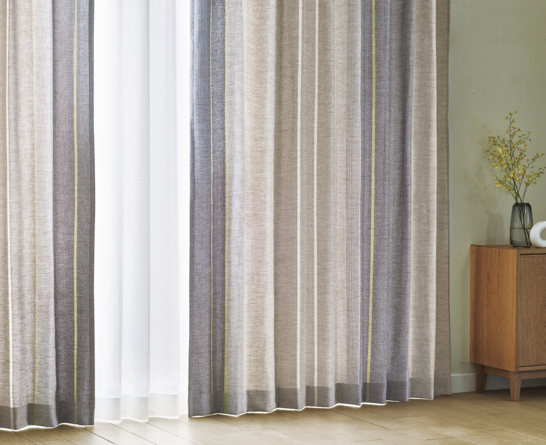 unicoで人気のカーテンをご紹介！ 色をミックスした糸と節のある糸を