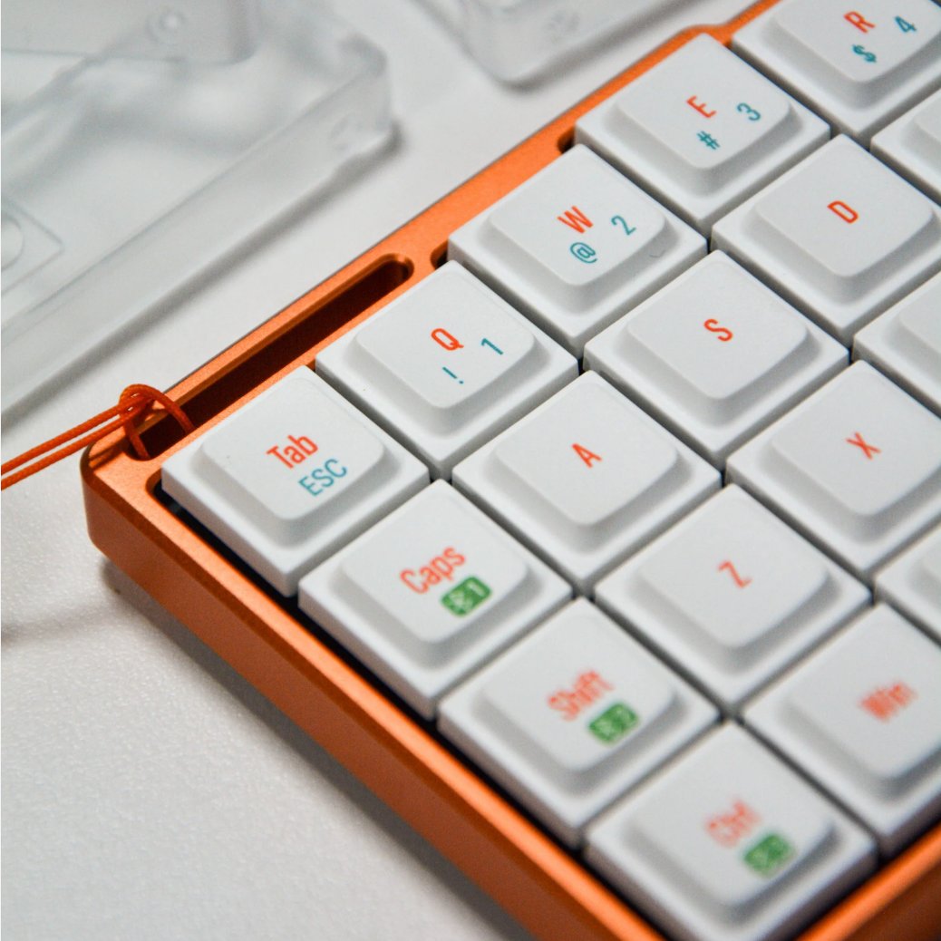 Cornix LP、購入機会を逃してきたけどやっとオレンジやっと注文できた