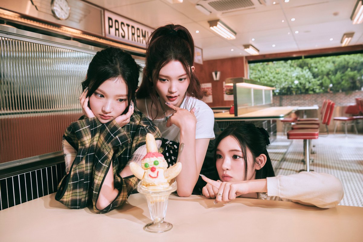 𝑪𝒉𝒂𝒑𝒕𝒆𝒓 𝟐. 𝑯𝒂𝒓𝒅𝟐𝑯𝒊𝒅𝒆 [Image Teaser #2