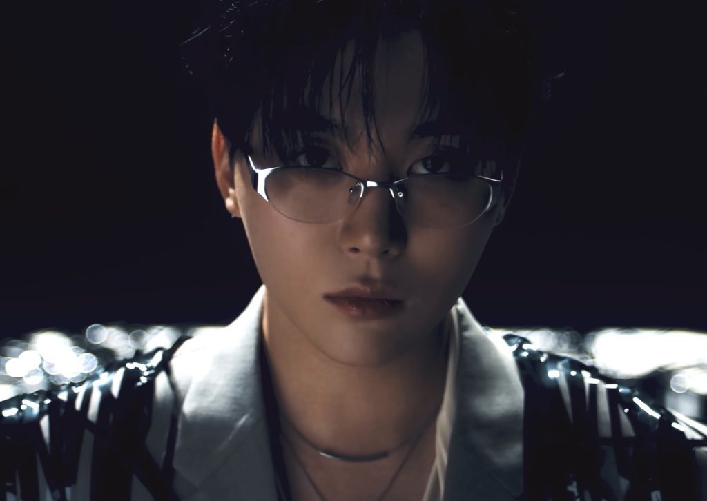 BLUEELEPHANT 👓AESLIT 〈SEVENTEEN / スングァンさん着用
