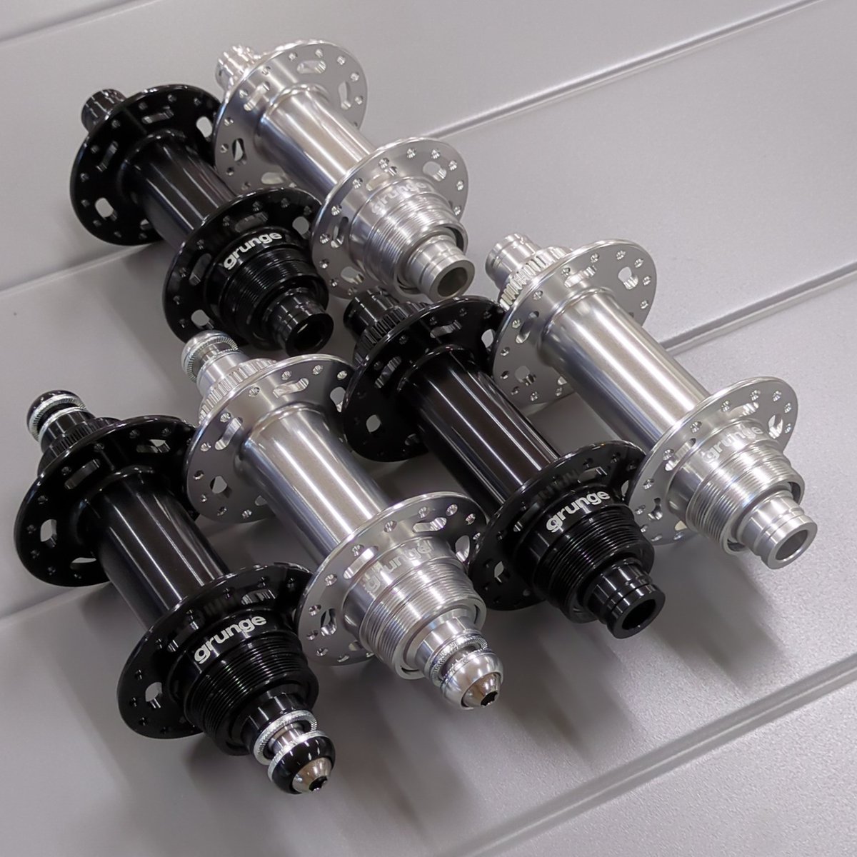 新商品入荷のお知らせ】 grunge「シングルハブ」 135mmQR