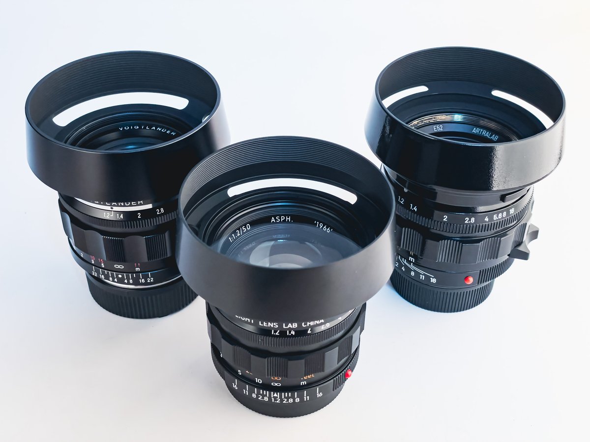 注文していた周ノクチが到着。わが家の50mm F1.2を並べてみる。左から