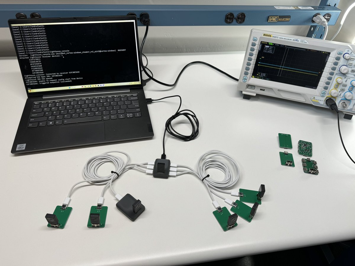 告知です❄ 複数のSteamVR対応デバイスをPCとペアリングできるドングル