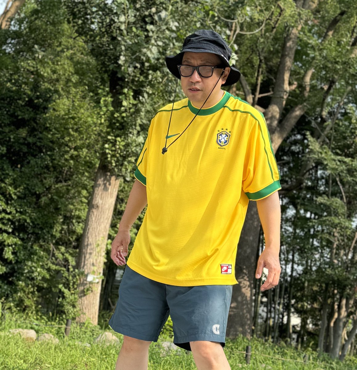 1998年ブラジル代表ユニフォーム復刻したので即購入🇧🇷 そしたら今NHK