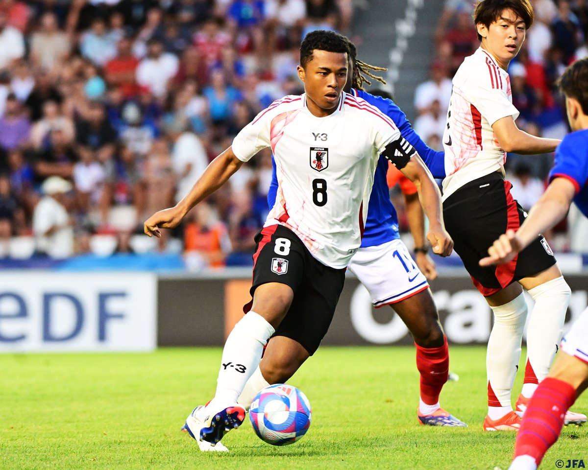 U-23日本代表『Y-3』アウェイユニフォーム初披露。 黒パンツバージョン