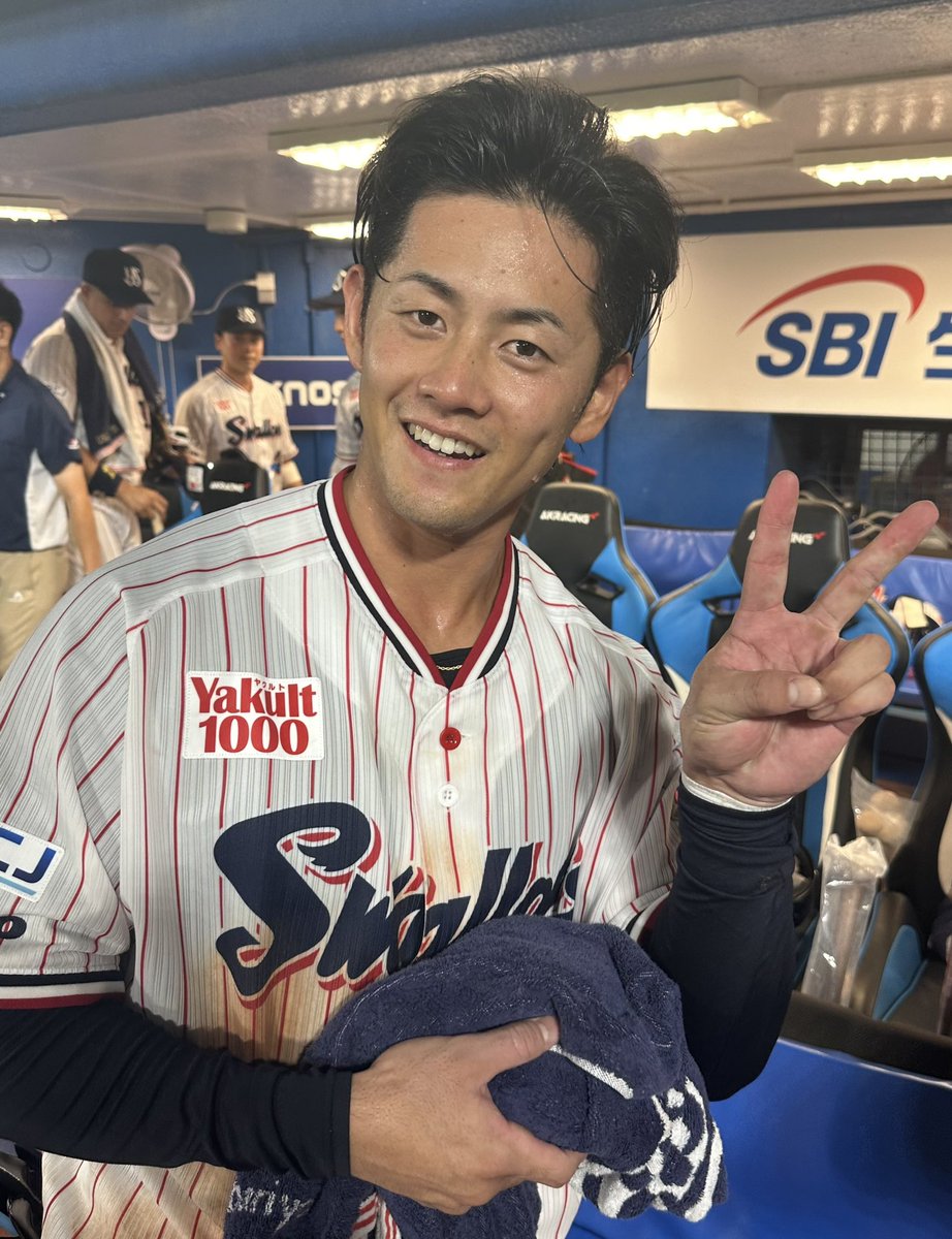 GU8lClja4AIhs2w.jpg?format=jpg