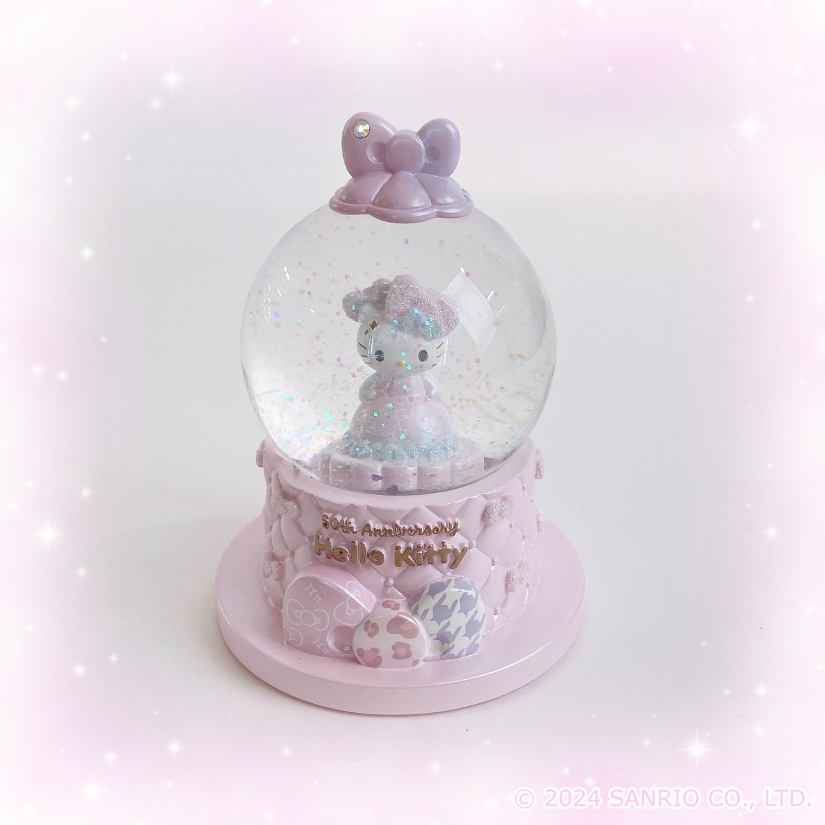 新商品 ✨／ #スノーグローブ ⛄ ドームの中を揺らすとキラキラのラメ