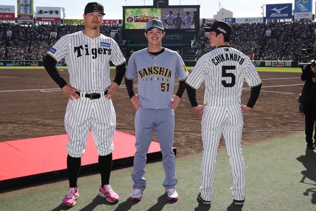 球団創設90周年の節目を迎える2025年シーズンより、ホーム・ビジター