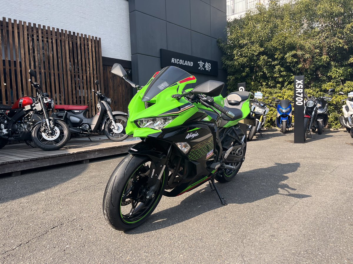 レンタルバイクのZX-25Rにダンロップ最新のQ5Sをインストールしました