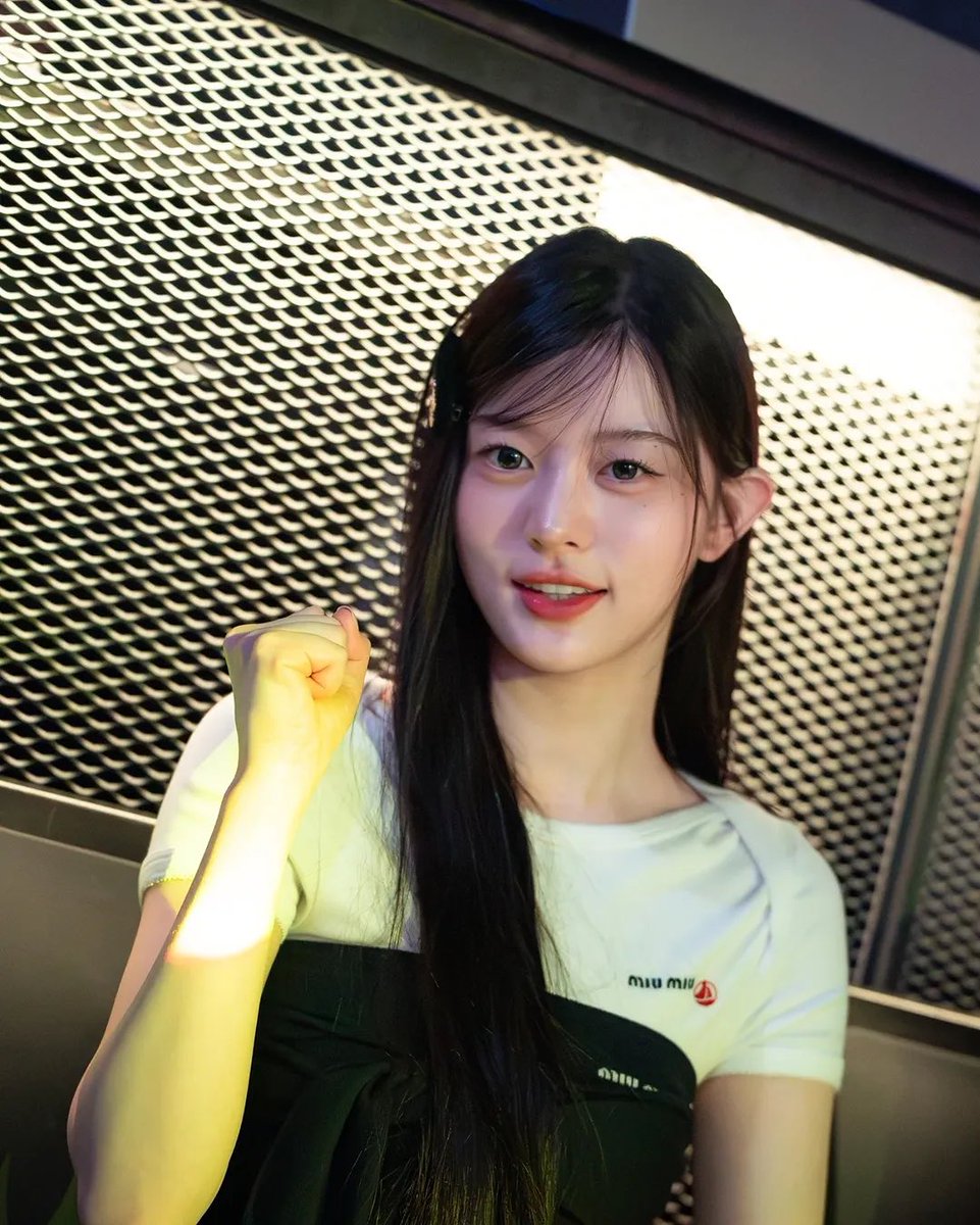 LoL Esportsがミンジュちゃんの写真をInstagramに投稿しました