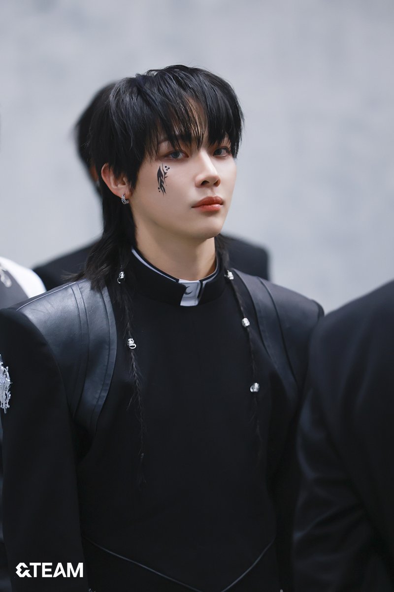 □----------------------------- 📸＜X＞「Go in Blind