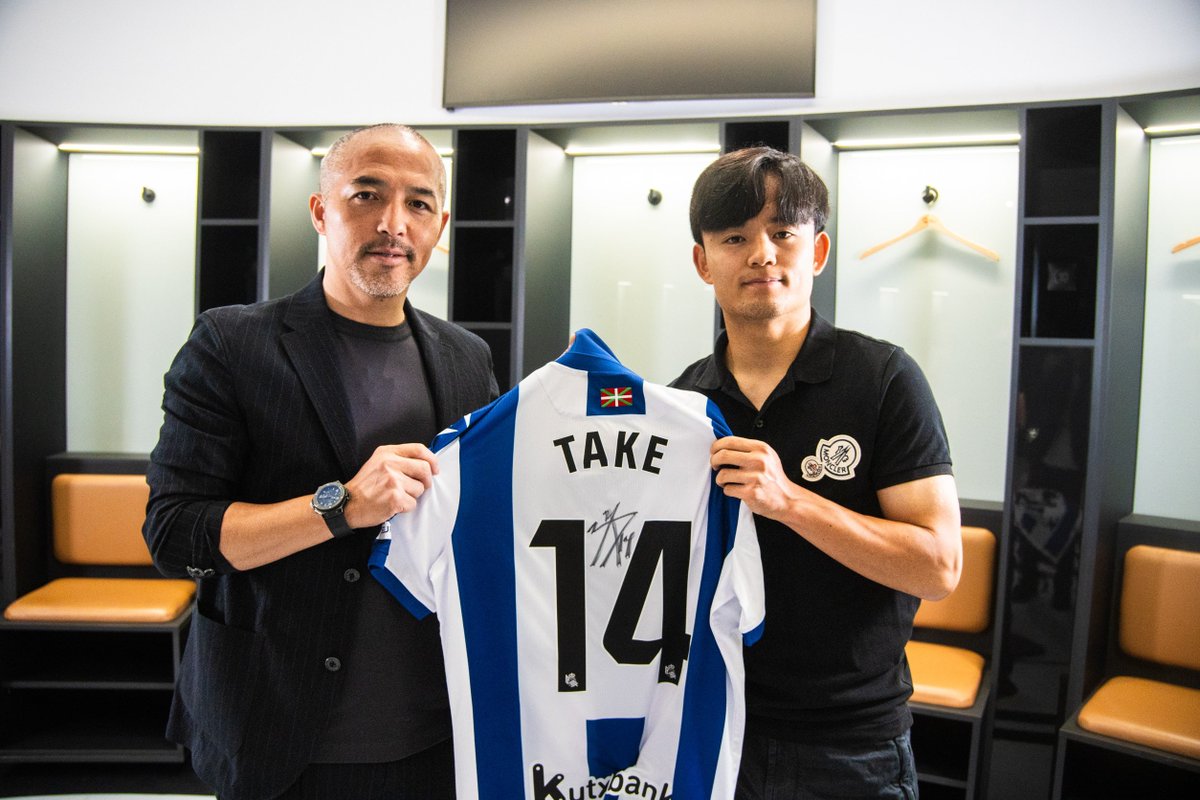 直筆サイン入り】eFootball ユニフォーム 久保建英 直筆サイン入り