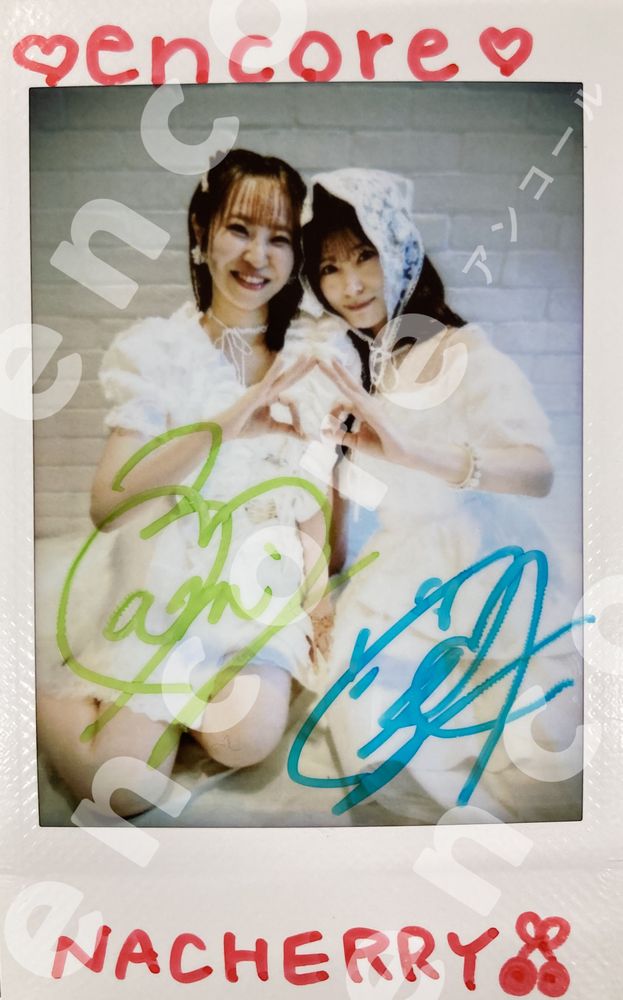 NMIXX リリー 香港 コンサート 直筆サイン入り トレカ 中華 Amazon.co