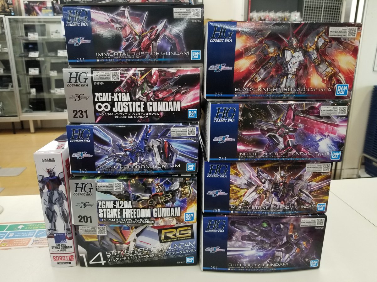 ガンプラ入荷致しました🎵 ぜひご来店くださいませ！