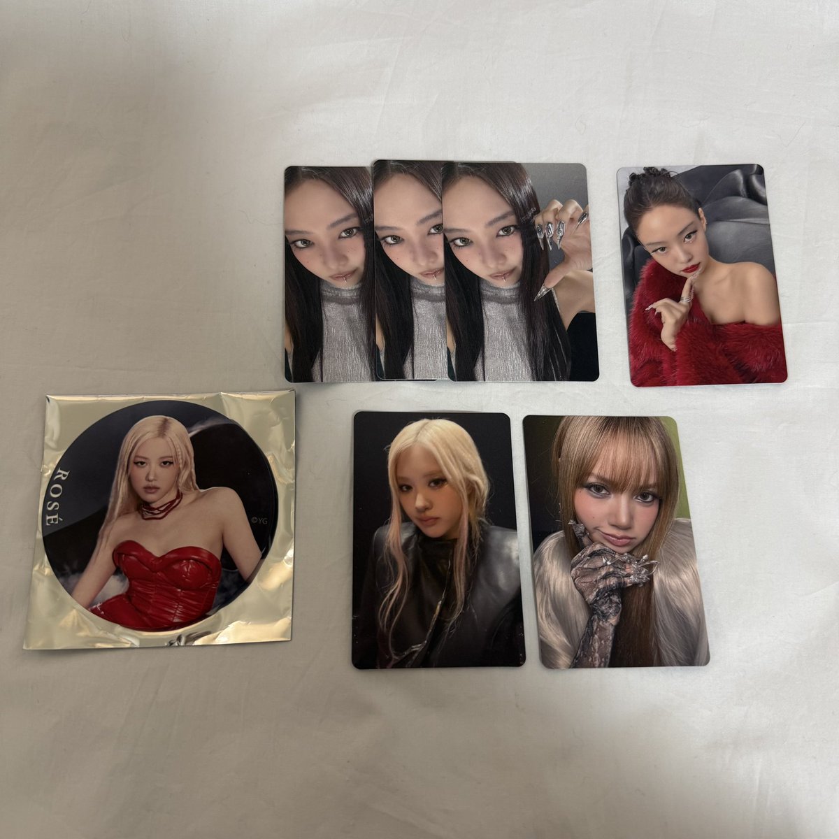 BLACKPINK DEADLINE POPUP 渋谷 ポップアップ トレカ 缶バッジ 交換