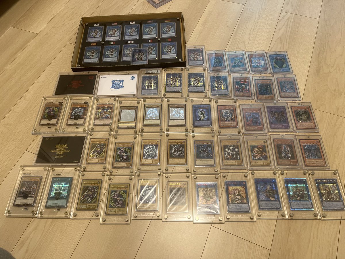 拡散希望】 こちらの引退品全てまとめ買いされるとお安くお譲り致し