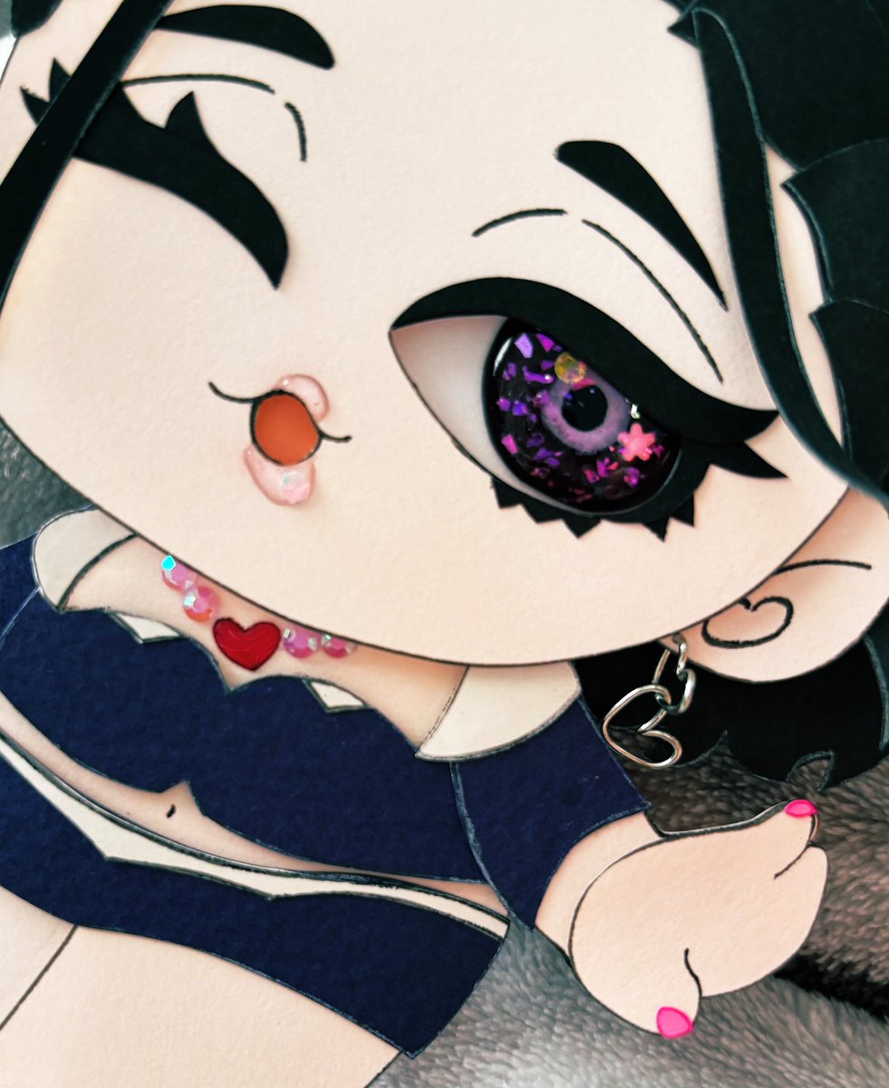 えみりちゃんできた！ピアス部分は正面からだとほぼ見えないけど自分で