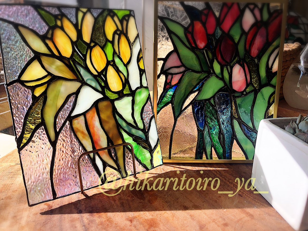 ステンドグラス、素敵です✨ チューリップの花束💐