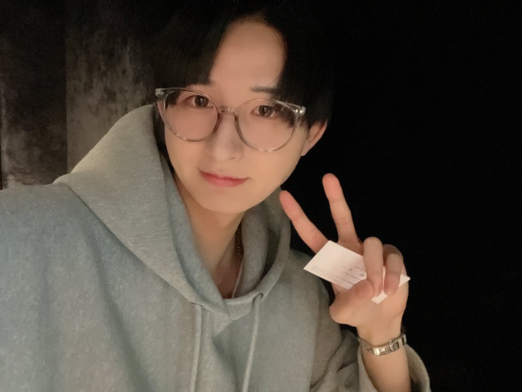 Post by ☁️そら☁️ on X: 🤓✌️