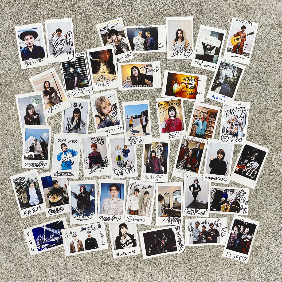 サイン入りチェキは総勢52組が対象🙌 ＼ 希望アーティストのグッズを