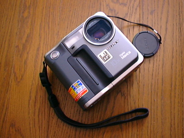 ソニー「MVC-FD7」レポート