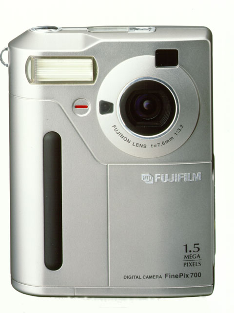 速報：富士フイルム、150万画素、245gのデジタルカメラ