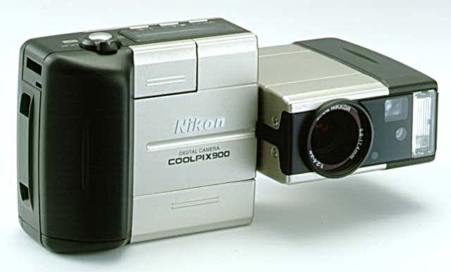 ニッコールレンズ搭載の高級デジタルカメラ