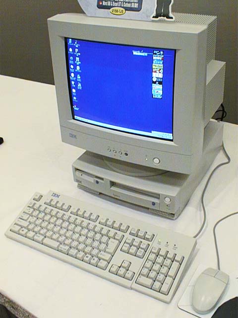 日本IBM、自社製CPUを搭載した個人向け低価格モデルほか