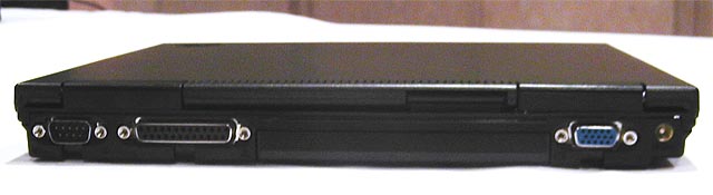 日本IBM、B5ノートPC「ThinkPad 240」