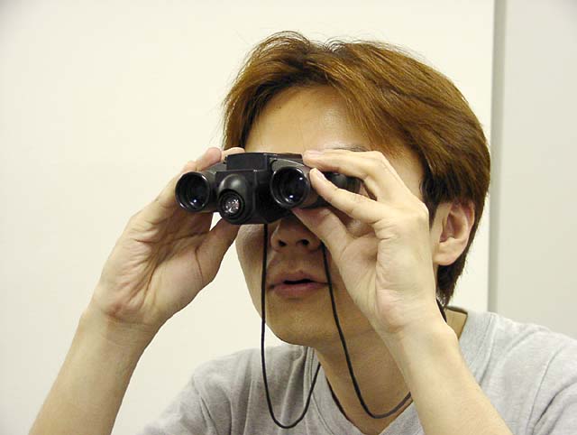 低価格双眼鏡デジカメ「Binoshot」ファーストインプレッション