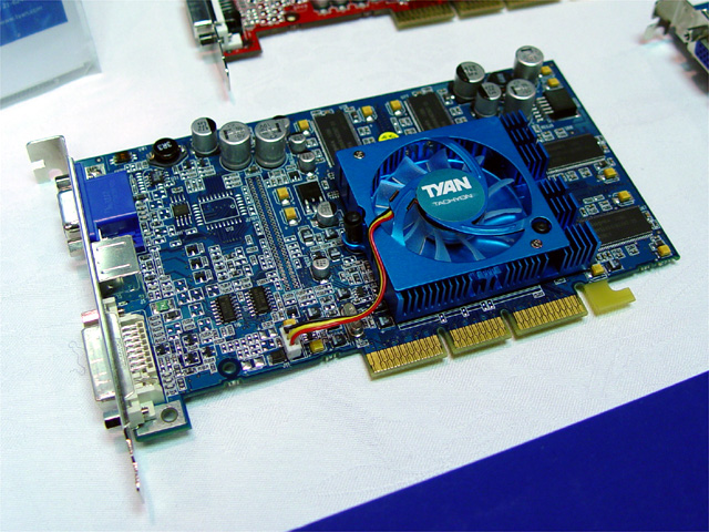 ATI、RADEON 9800 PRO/MOBILITY RADEON 9600などを国内発表