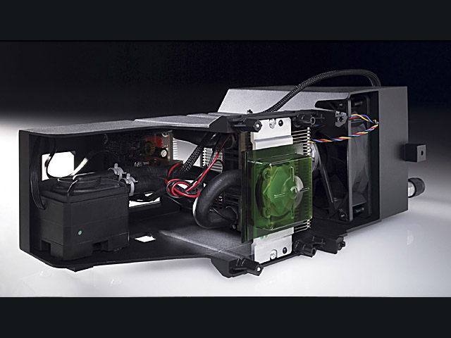 デル、水冷/空冷を採用したハイエンドPC「XPS 710 H2C Edition」