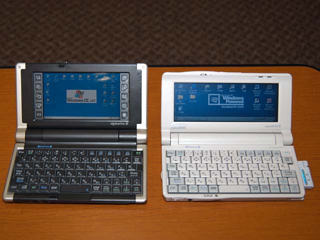 NTTドコモ、ハンドヘルドPC「sigmarion III」を発表