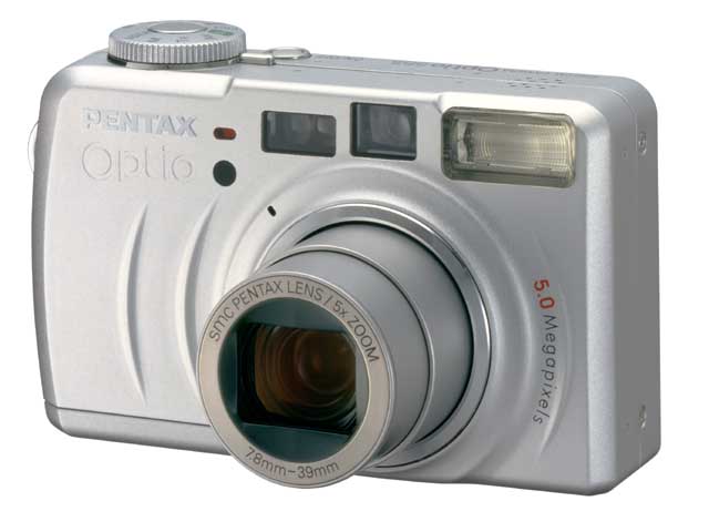 ペンタックス、起動時間約3秒の500万画素デジカメ「オプティオ555」