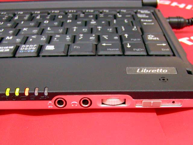 東芝、Librettoに無線LAN/Windows XP Pro搭載機登場