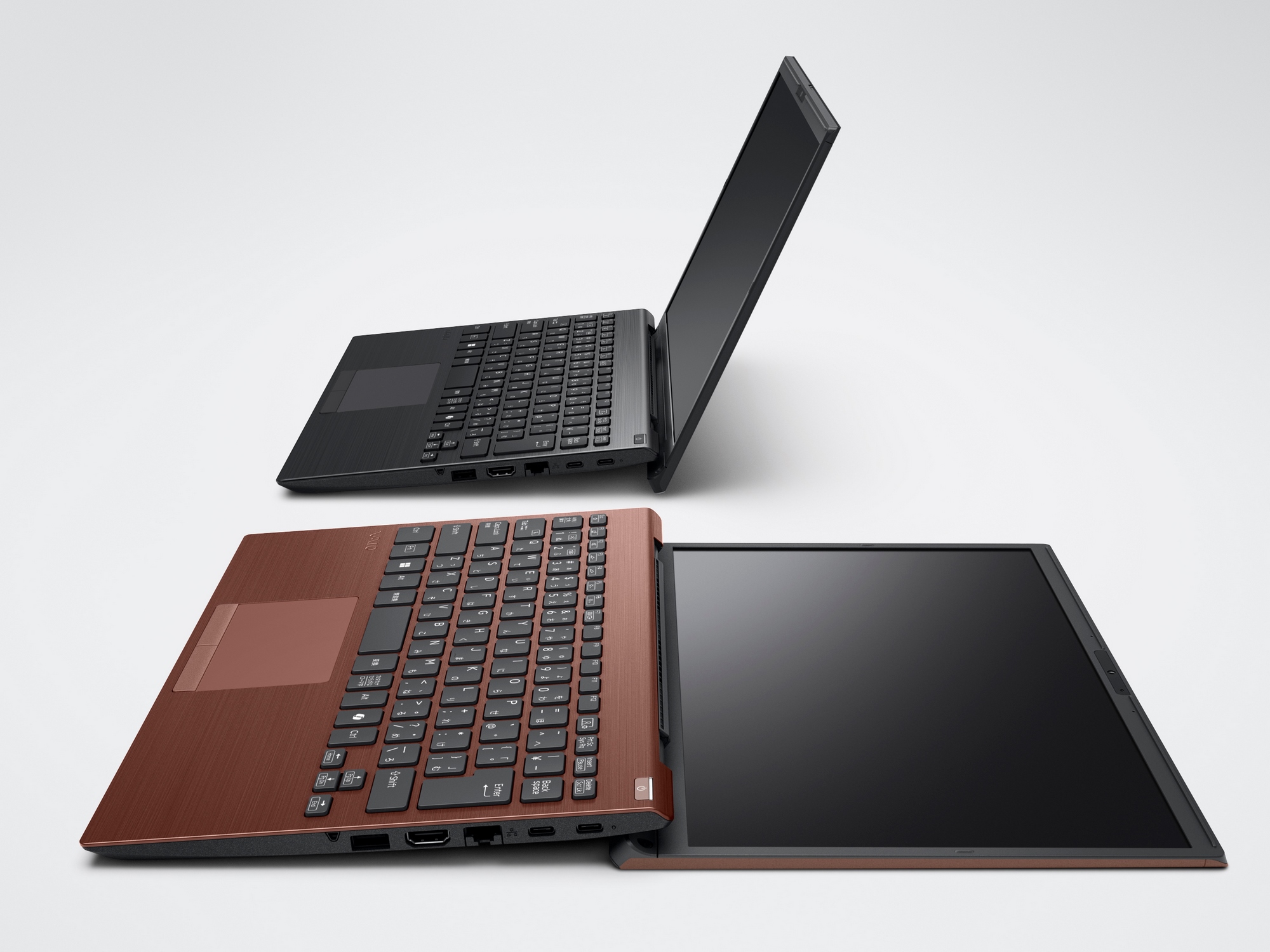 コンパクトモバイルノート「VAIO S13」。1.019kgに軽量化し、Type-Cも2