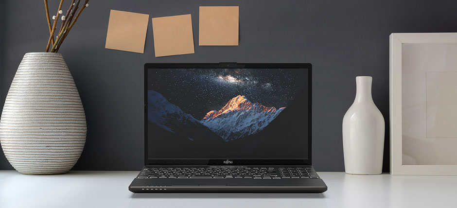 富士通、Ryzen 3 3300UやAthlon Gold 3150U搭載の15.6型ノートなど