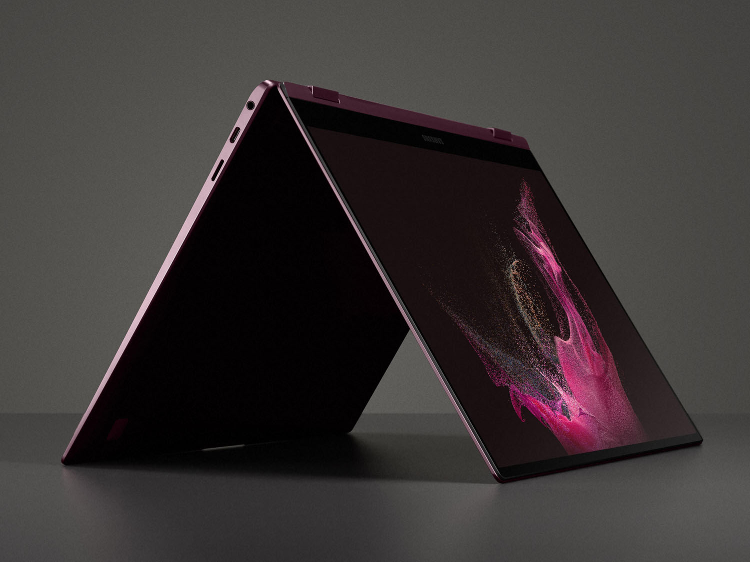 Samsung、Sペン対応やIntel Arc搭載の「Galaxy Book2 Pro」 - PC Watch