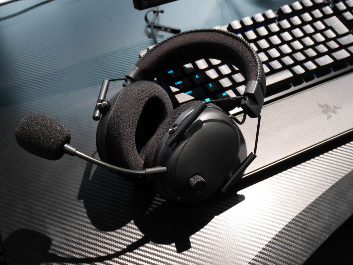 Razer、より低遅延になった無線ゲーミングヘッドセット「BlackShark V3