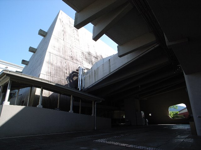 日南文化センター 丹下健三 1962 : ケンチク見て歩き