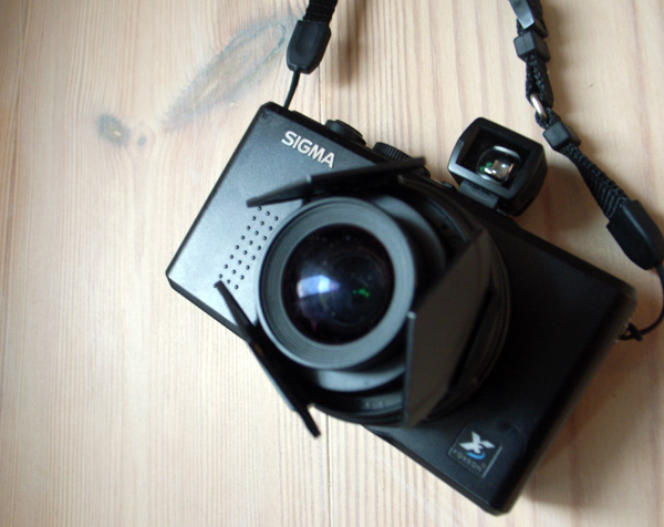 SIGMA DP1用開閉レンズカバーGET！ : Double Espresso -blog-