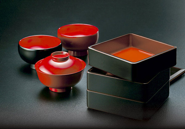 伝統工芸品を見直そう：秋田県 川連漆器 : 長生村日記