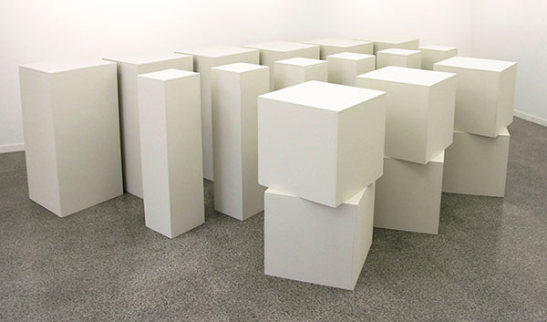 展示台を設置しました : yoyogi art gallery