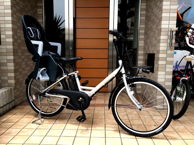 Polisport：ブリヂストン アシスタ ユニ24にチャイルドシート装着