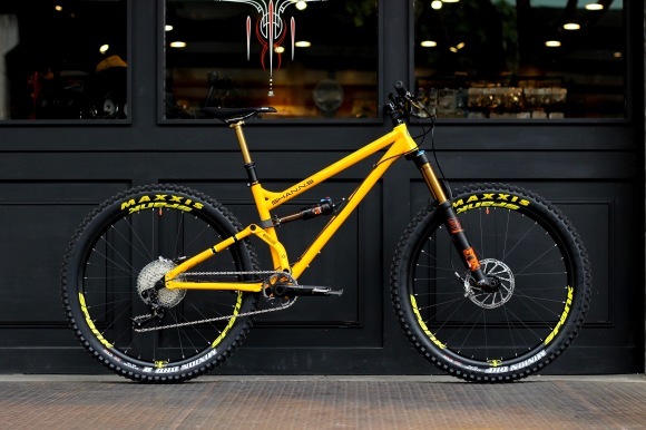 多摩 直接引取 レア GIANT ATX970 フルサスMTB 2025年最新GIANT 多摩