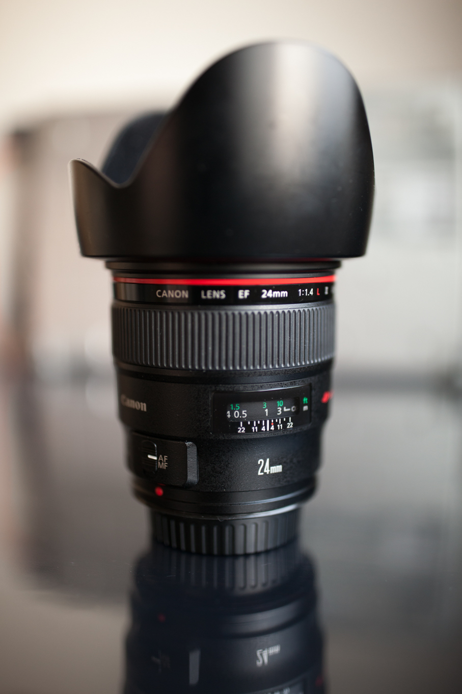 EF24mm F1.4L II USM のレンズフード : Full of LIFE